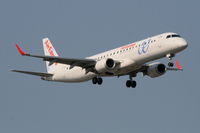 EC-LFZ @ EBBR - Arrival of flight UX1171 to RWY 02