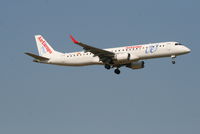 EC-LFZ @ EBBR - Arrival of flight UX1171 to RWY 02