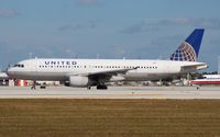 N473UA @ MIA - United A320 - by Florida Metal
