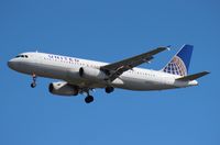 N490UA @ TPA - United A320 - by Florida Metal