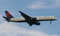 N507US @ DTW - Delta 757-200 - by Florida Metal
