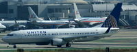 N77525 @ KLAX - United, is taxiing at Los Angeles Int´l(KLAX) - by A. Gendorf