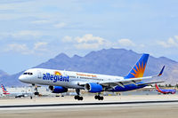 N904NV @ KLAS - N904NV Allegiant Air 1993 Boeing 757-204 - cn 26967 /  522


McCarran International Airport (KLAS)
Las Vegas, Nevada
TDelCoro
July 12, 2013 - by Tomás Del Coro