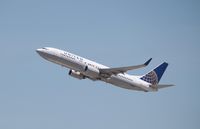 N33262 @ KLAX - Boeing 737-800