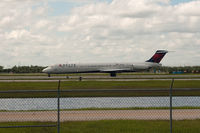 N932DL @ RSW - Taxiing at RSW