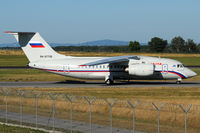 RA-61706 @ VIE - Rossiya - by Chris Jilli
