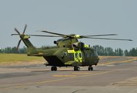 M-513 @ EGSH - Leaving following fuel stop ! - by keithnewsome