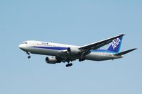 JA8290 @ RJCC - App Rwy 19L