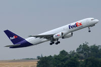 N913FD @ VIE - FedEx - by Chris Jilli