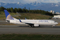 N87513 @ PANC - United Boeing 737-800