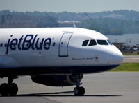N644JB @ KDCA - Blue Loves ya Baby  Taxi DCA - by Ronald Barker