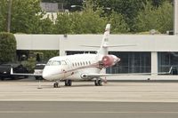 N10XQ @ KSMO - At Santa Monica Airport , California