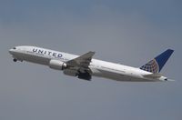 N785UA @ KLAX - Boeing 777-200
