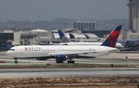 N129DL @ KLAX - Boeing 767-300 - by Mark Pasqualino