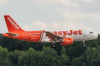 G-EZIW @ ELLX - Airbus A319-111 - by Jerzy Maciaszek