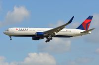 N172DZ @ EDDF - Delta B763 landing in FRA - by FerryPNL