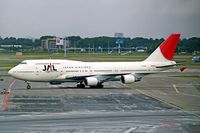 JA8076 @ EHAM - Boeing 747-446 [24777] (Japan Airlines) Amsterdam-Schiphol~PH 10/08/2006. Has since been scrapped at Roswell NM~N .
