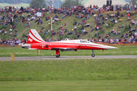 J-3082 @ LOXZ - Patrouille Suisse - by Thomas Ranner