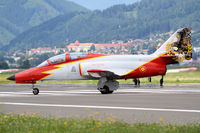 E25-87 @ LOXZ - Patrulla Aguila Casa C-101EB - by Thomas Ranner