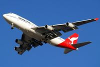 VH-OJU @ EGLL - Boeing 747-438 [25566] (QANTAS) Home~G 04/01/2010 .On approach 27R