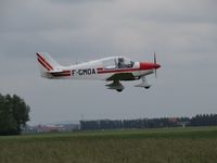 F-GMOA @ LFAK - Landing at Dunkirk Les Moeres - by lkuipers
