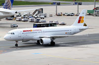 EC-LUS @ EDDF - Iberia Express A320
