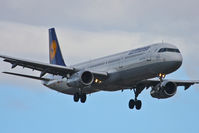 D-AISX @ EGLL - Lufthansa - by Chris Hall