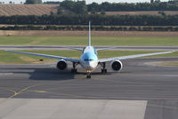 HL8209 @ LOWW - Korean B777 - by Thomas Ranner