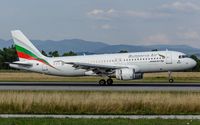 LZ-FBD @ LFSB - decelerating after touchdown - by Friedrich Becker