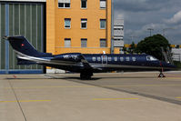 HB-VML @ CGN - visitor - by Wolfgang Zilske