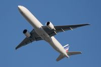 F-GSQU @ LFPG - Boing 777-328ER, Roissy Charles De Gaulle Airport (LFPG-CDG) - by Yves-Q