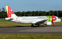 CS-TQD @ ELLX - holding point RW24 - by Friedrich Becker