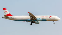 OE-LBC @ EDDF - on final at Frankfurt - by Friedrich Becker