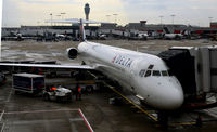 N904DE @ KATL - At the  gate ATL - by Ronald Barker