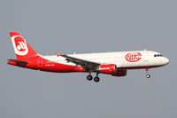 OE-LEU @ LOWW - Niki A320 - by Thomas Ranner