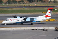 OE-LGI @ LOWW - Austrian DHC8 - by Thomas Ranner