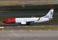 LN-DYW @ EFHK - Norwegian B737 - by Thomas Ranner
