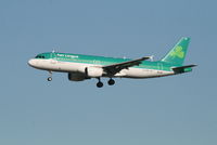 EI-DVE @ EBBR - Arrival of flight EI630 to RWY 20
