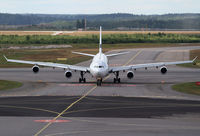 OH-LQG @ EFHK - Finnair A340 - by Thomas Ranner