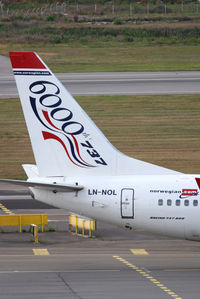 LN-NOL @ EFHK - Norwegian B737 - by Thomas Ranner