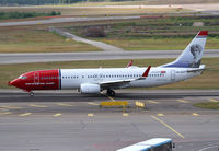 LN-DYV @ EFHK - Norwegian B737 - by Thomas Ranner