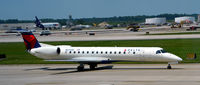 N274SK @ KDTW - Taxi DTW - by Ronald Barker