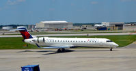 N390CA @ KDTW - Taxi Detroit - by Ronald Barker
