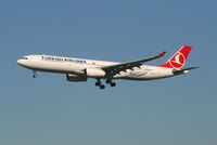TC-JNO @ EBBR - Flight TK1937 is descending to RWY 20