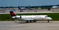 N8416B @ KDTW - Taxi Detroit - by Ronald Barker