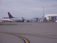 N3730B @ CVG - DELTA 737-800 - by christian maurer