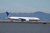 N222UA @ KSFO - Boeing 777-200