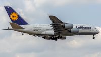D-AIMG @ EDDF - on final RW07R - by Friedrich Becker