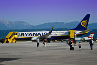 EI-EKJ @ LOWK - Ryan Air, Communitat Valenciana - by Bernhard Sitzwohl