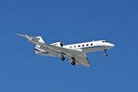 N226RS @ KSNA - On approach to John Wayne , Orange County Airport , Santa Ana , California - by Terry Fletcher